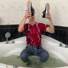 Wet Live Team: Casual Wet Look, Ruslan in Tight Jeans, Wet Delight!