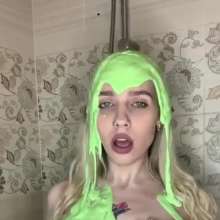 bizopp713: Dita Naked Sliming