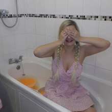 TheGungeZone: Dolly Tricked into a Gunging