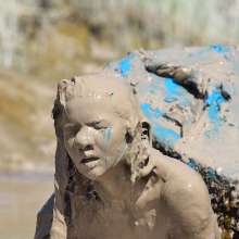FOXY: Ayako in deep mud