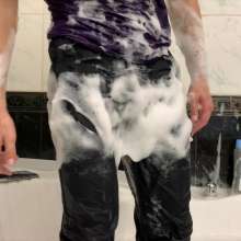 Wet Live Team: He Completely Soaked His Sports Outfit Playing with Foam