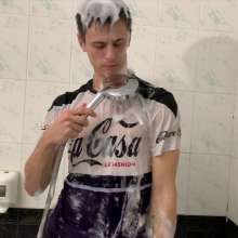 Wet Live Team: He Completely Soaked His Sports Outfit Playing with Foam