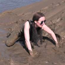 DungeonMasterOne: Honeysuckle's PVC Catsuit Mudbath!