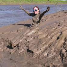 DungeonMasterOne: Honeysuckle's PVC Catsuit Mudbath!