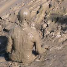 DungeonMasterOne: Honeysuckle's PVC Catsuit Mudbath!