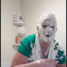 TheGungeZone: Messy Miss Jones Gets Covered in Food