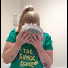 TheGungeZone: Messy Miss Jones Gets Covered in Food