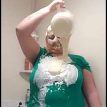 TheGungeZone: Messy Miss Jones Gets Covered in Food
