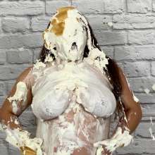 Messygirl: Two New Messygirl Downloads featuring Leanna and Brittany