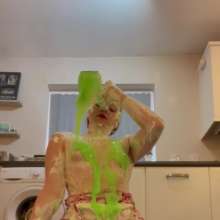WAMfuns Messy Forfeits: Queen Peach's Gungey, Foamy Festive Fun