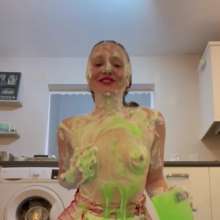 WAMfuns Messy Forfeits: Queen Peach's Gungey, Foamy Festive Fun