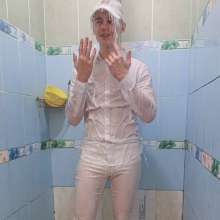 Wet Live Team: Ruslan Incredible Underwater Pool Adventures White Outfit