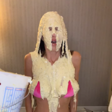 Slimed Models: New Model Lizzie Gets Slimed for First Time!