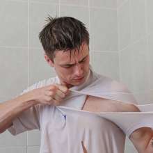 Wet Live Team: Topless Guys, Shampoo and Wet Clothes Destruction!
