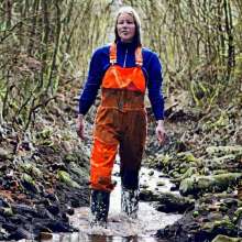 shinyrainwear: AI is getting better: mess, rainwear, mud...