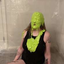 dormant: Messy Xmas!  New Video "Aimme Pied and Slimed"