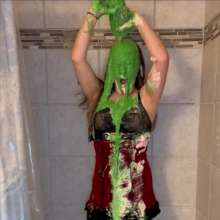 Chloe of PieroProductions: Chloe Is... Feeling Festive