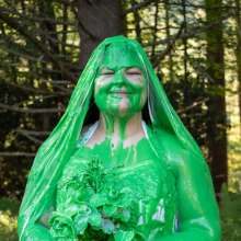 JD and Messy Andi: A Sploshing Wedding!