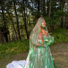 JD and Messy Andi: A Sploshing Wedding!