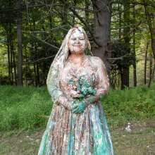 JD and Messy Andi: A Sploshing Wedding!