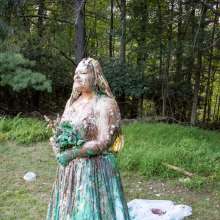 JD and Messy Andi: A Sploshing Wedding!