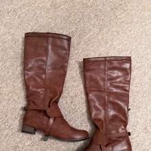 wetmart2240: New Brown Boots