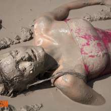 FOXY: Stellis more beautiful than ever in the mud