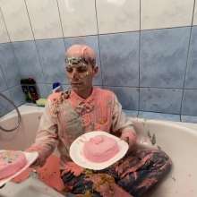 Your Wet Cat: Gentleman's Clutter Bath--Redeeming Pies and Slime