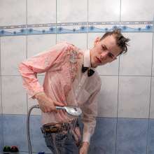 Your Wet Cat: Gentleman's Clutter Bath--Redeeming Pies and Slime