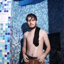 Wet Live Team: He Did Decide to Jump into the Cold Pool Underwater