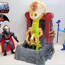 MistaOveralls: Life-size Slime Pit Motu cosplay?