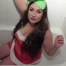 WAMfuns Messy Forfeits: Miss Sophia Claus Gungey Masturbation