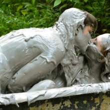 dlodoski: Kendra and Sarah in the Mud Tub--Photos
