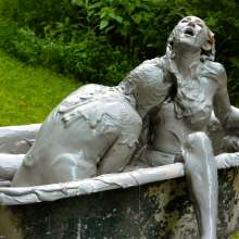 dlodoski: Kendra and Sarah in the Mud Tub--Photos