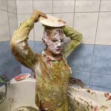 Your Wet Cat: Recipe for a Student Dinner and Its Consequ