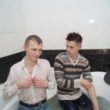 Wet Live Team: Ruslan and Artem Washed each Other to a Shine | Foam Day