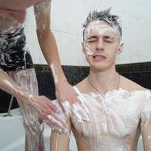 Wet Live Team: Ruslan and Artem Washed each Other to a Shine | Foam Day