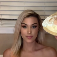 Slimed Models: $1 Clip of the Week: Scarlett Gets Nasty Pied