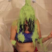 somedude82: Sirena Receives Award, Doesn't Know Why, Gets Green Slimed
