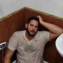 Polarwet: Soaked and Soapy in Shower