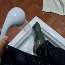 Polarwet: Soaked and Soapy in Shower