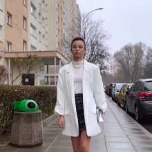 Wet Live Team: VIP Business Baby and Her Best Relaxation in a Bubble Bath