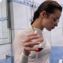 Wet Live Team: VIP Business Baby and Her Best Relaxation in a Bubble Bath