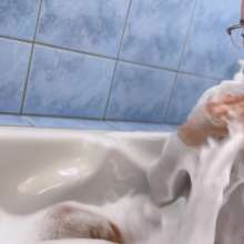 Wet Live Team: VIP Business Baby and Her Best Relaxation in a Bubble Bath