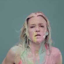 Gater: Music Video find: Ida Redig gets gunged with paint in "I'm In Trouble"