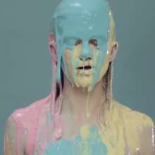 Gater: Music Video find: Ida Redig gets gunged with paint in "I'm In Trouble"