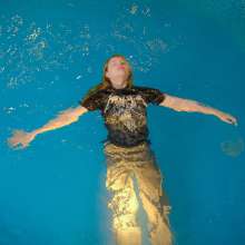 Wet Live Team: Alice Swam in the Pool on Her Back. Easy Wetlook and Game