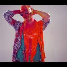 Gater: Ad find: Olga Simakova and 5 other women get splashed with paint