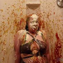 DuckDuckWam: Banana Gag and Savoury Humiliation