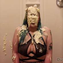 DuckDuckWam: Banana Gag and Savoury Humiliation